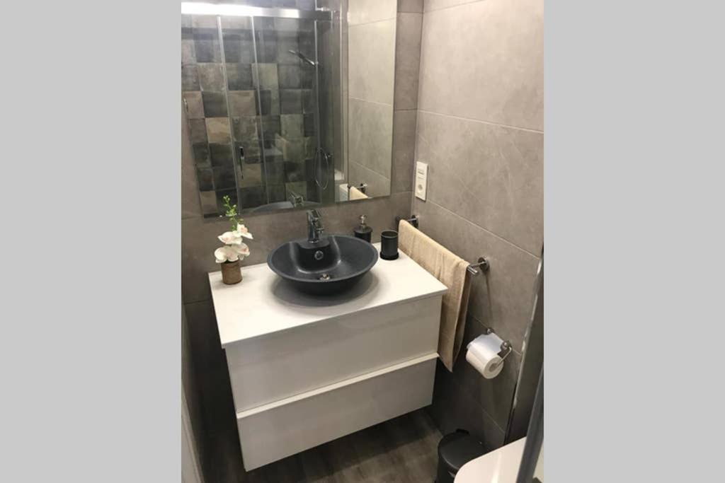 Apartamento De Diseno Centrico A 5 Min De Playa Alicante Luaran gambar