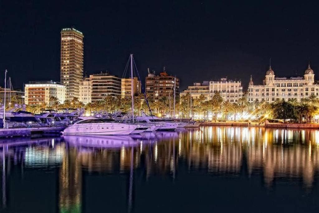 Apartamento De Diseno Centrico A 5 Min De Playa Alicante Luaran gambar